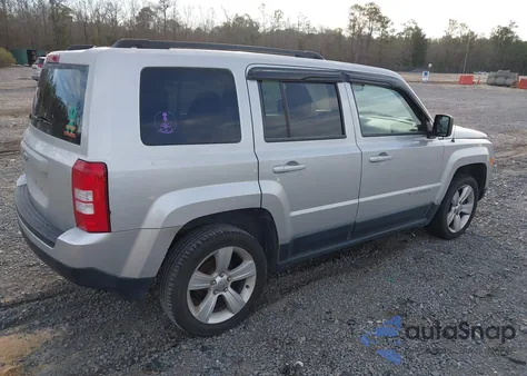 2013 Jeep Patriot Latitude z USA, uszkodzony, nr VIN 1C4NJRFB7DD129108